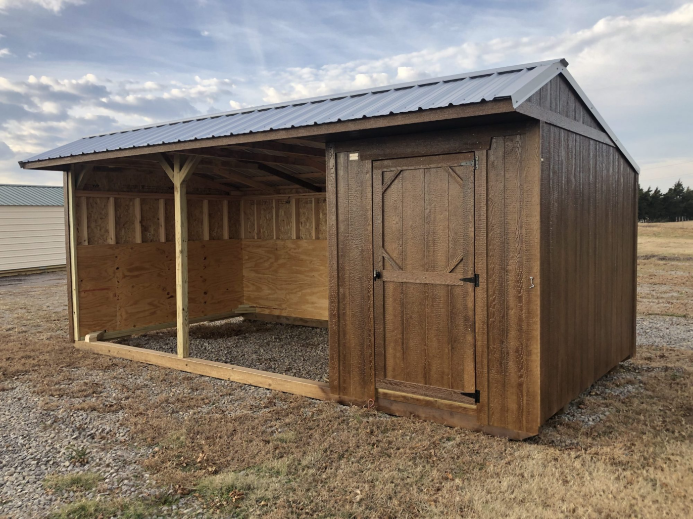 run-in shed with tack room for sale in oklahoma