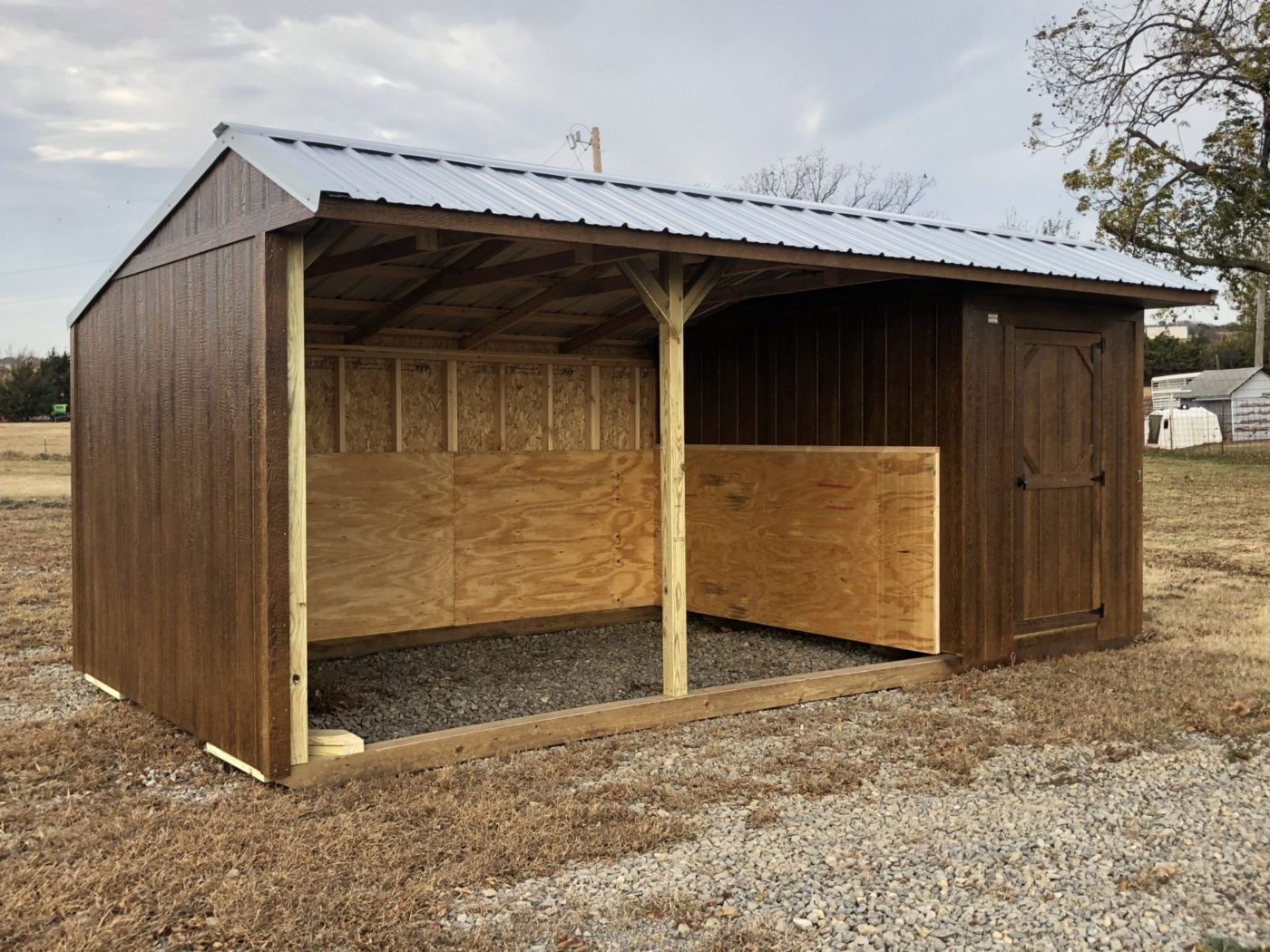 run-in shed with tack room in ok