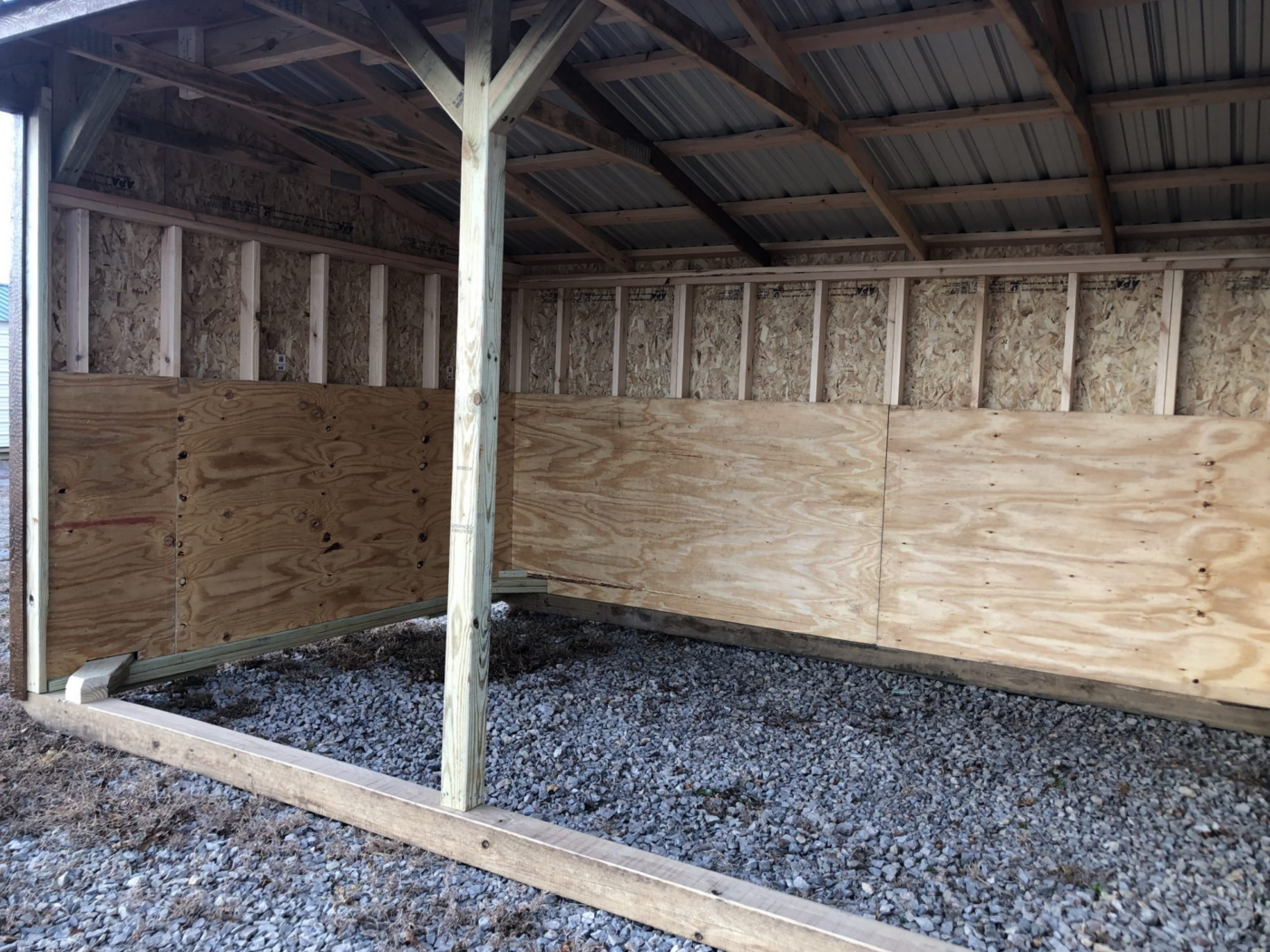 run-in shed with tack room in oklahoma